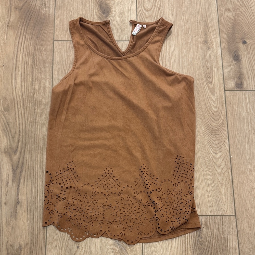 Red Camel suede Tank Top with Cutout Hem
